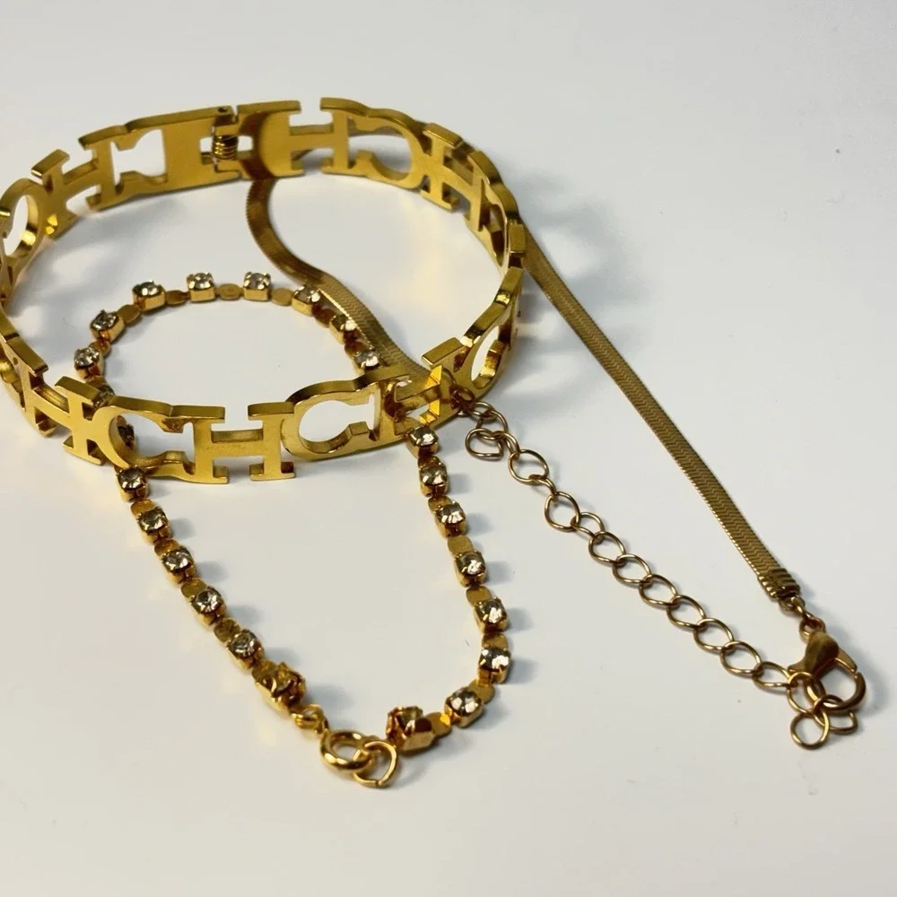 Fashion Bracelet Lot Gold Tone Lightweight Chains Hinge Clamper Glam - Picture 10 of 11